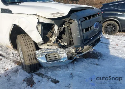 2015 Ford F-250 Xl z USA, uszkodzony, nr VIN 1FT7X2A6XFEB18903